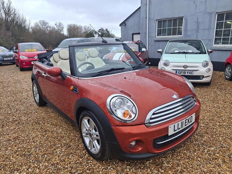 Used Mini Cooper D Cabriolet 112 HP (82 kW) 2011 Orange Cabriolet