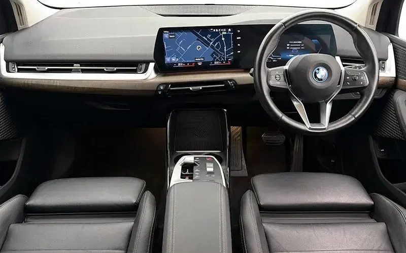 Used BMW 225 Active Tourer Luxury Line 245 HP (180 kW) 2023 Blue MPV