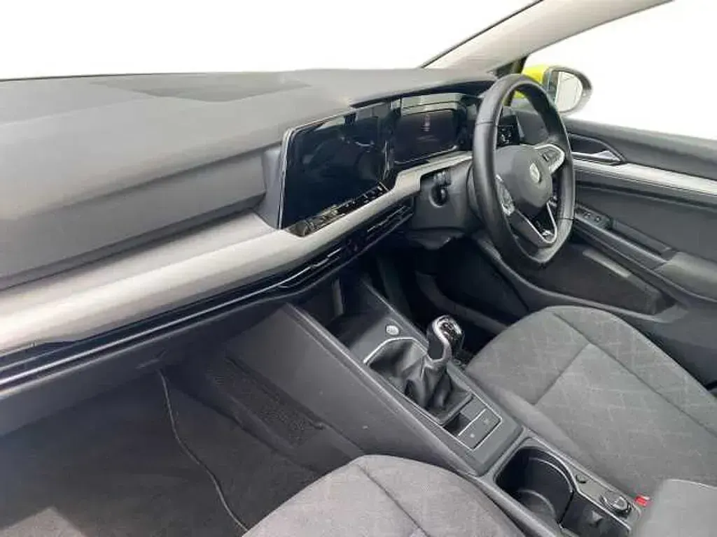 Used VW Golf VIII 130 HP (95 kW) 2020