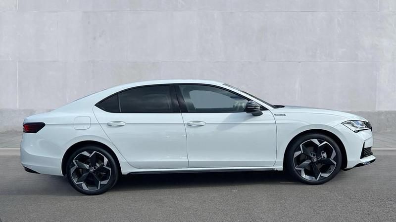 Used Skoda Superb SportLine 150 HP (110 kW) 2026 Pure white Hatchback
