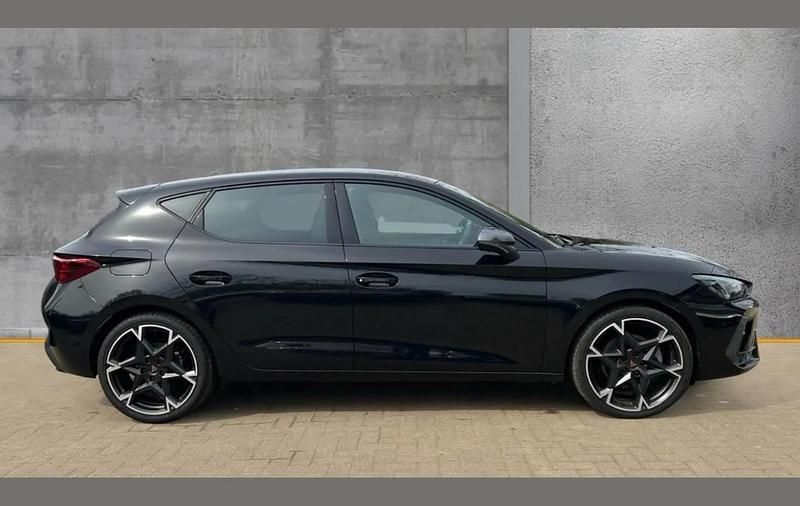 Used Cupra Leon 147 HP (108 kW) 2025 Black Hatchback