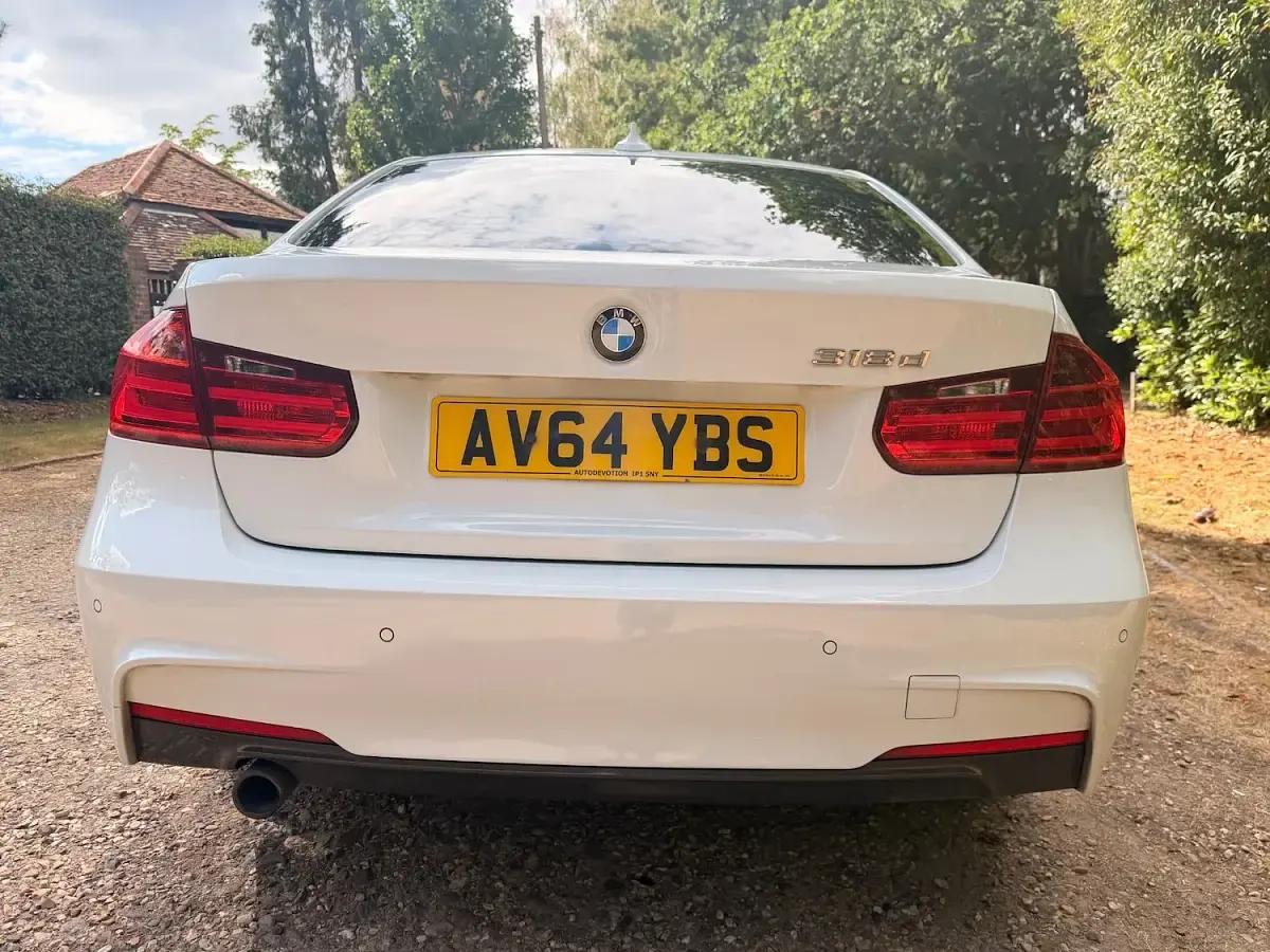 Used BMW 318 M Sport 140 HP (102 kW) 2015 White Sedan