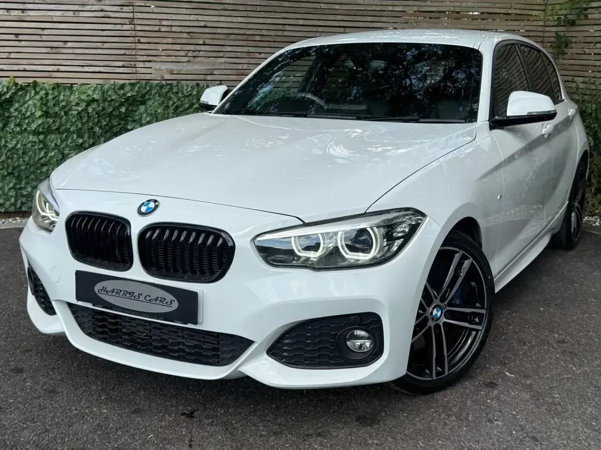 Used BMW 118 Efficient Dynamics 2018 White Hatchback