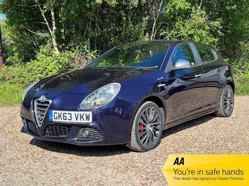 Blue Used 2013 Alfa Romeo Giulietta Hatchback | £4,695 - Image 1/4