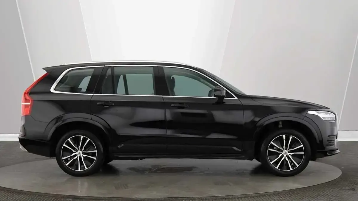Used Volvo XC90 Momentum 2021 Black SUV