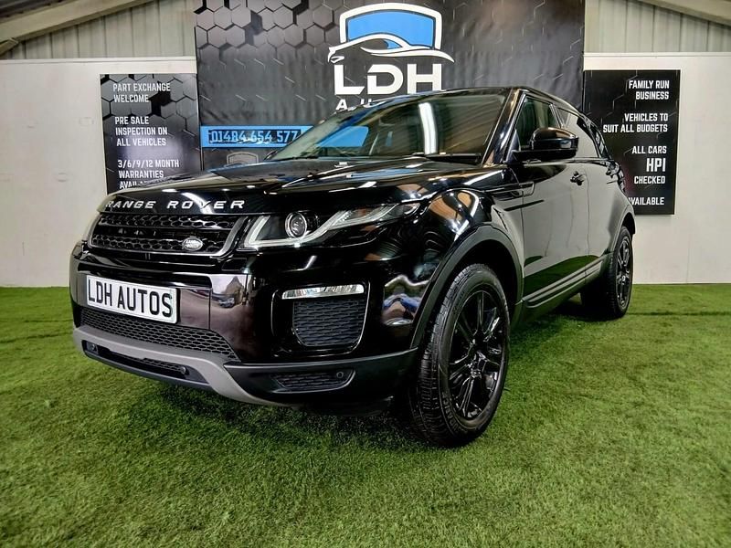 Used Land Rover Range Rover evoque SE 2018 Black Estate