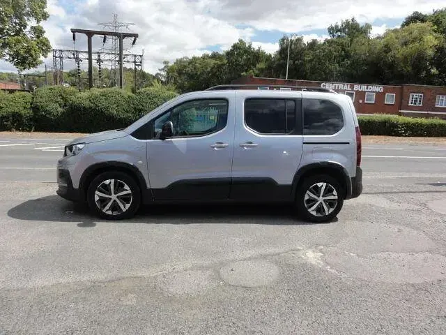 Used Peugeot Rifter GT-line 2019 Grey MPV