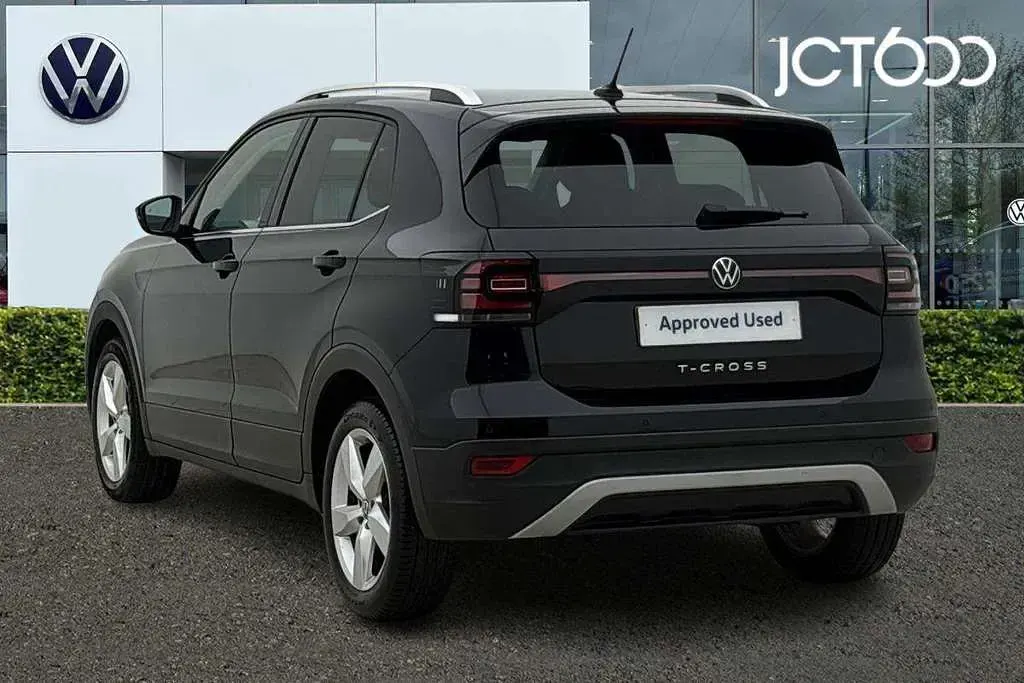 Used VW T-Cross SEL 110 HP (80 kW) 2022 Black SUV