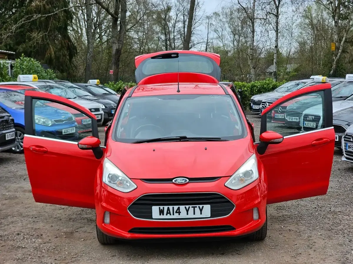 Używany Ford B-MAX Zetec 2014 Czerwony Minivan