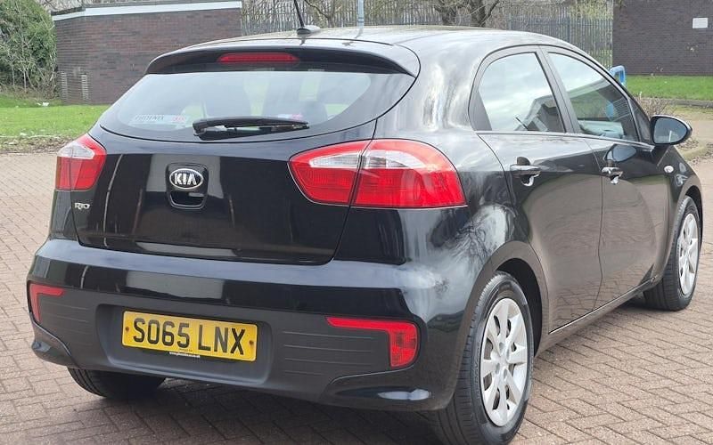 Used Kia Rio 86 HP (63 kW) 2016 Hatchback
