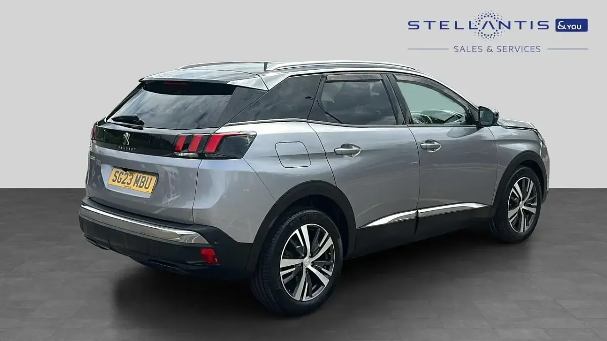 Used Peugeot 3008 Allure+ 129 HP (94 kW) 2023 Grey SUV