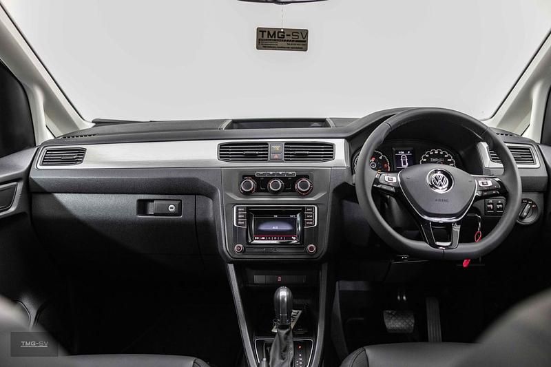 Used VW Caddy Maxi Life 150 HP (110 kW) 2019 Brown MPV