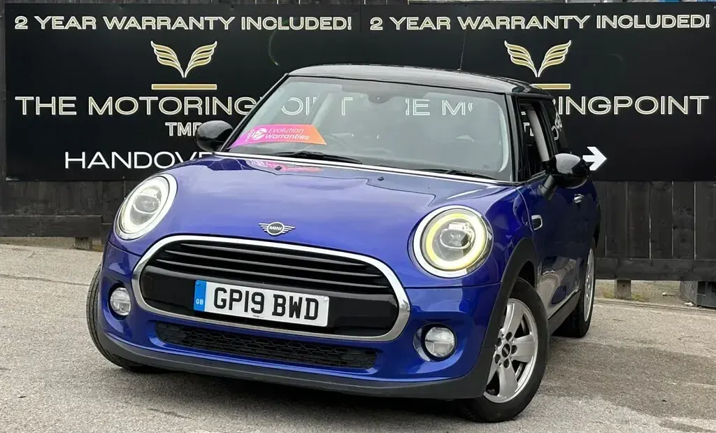 Used Mini Cooper Classic 134 HP (98 kW) 2019 Blue Hatchback
