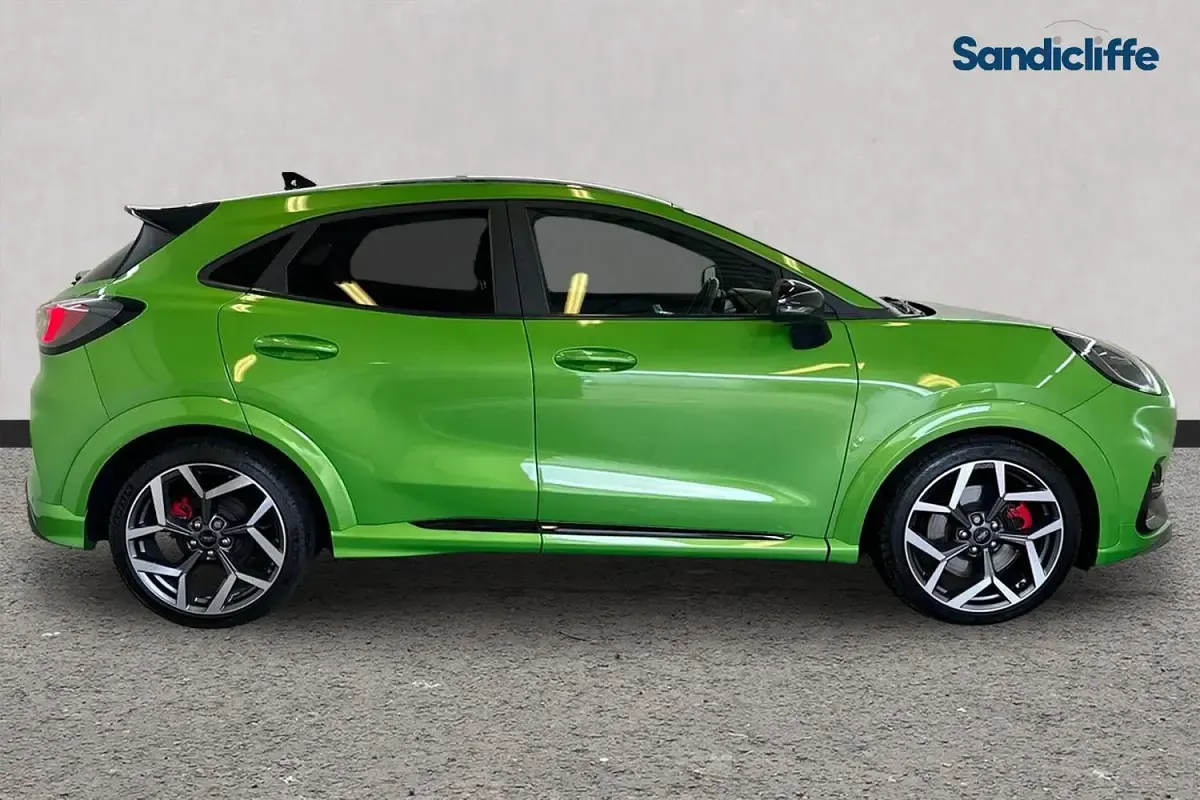 Used Ford Puma ST 200 HP (147 kW) 2023 Green SUV