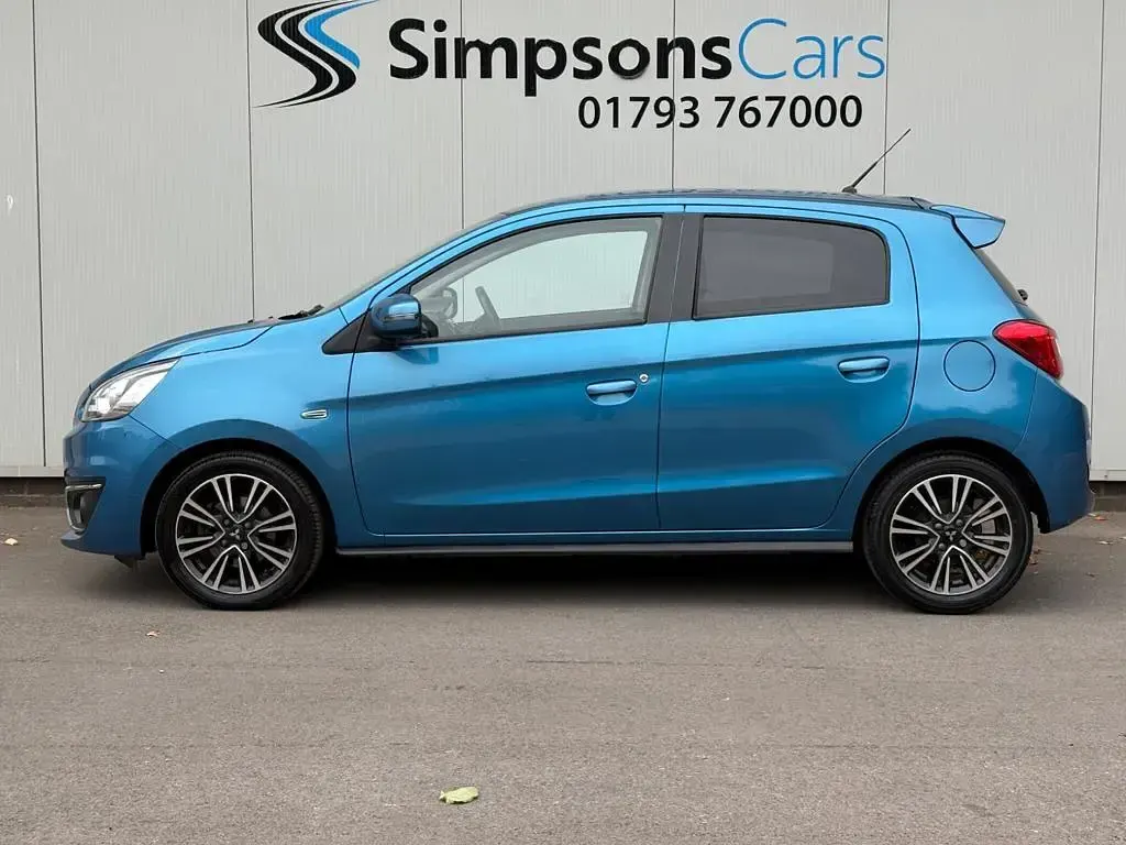 Used Mitsubishi Mirage 2018 Blue Hatchback