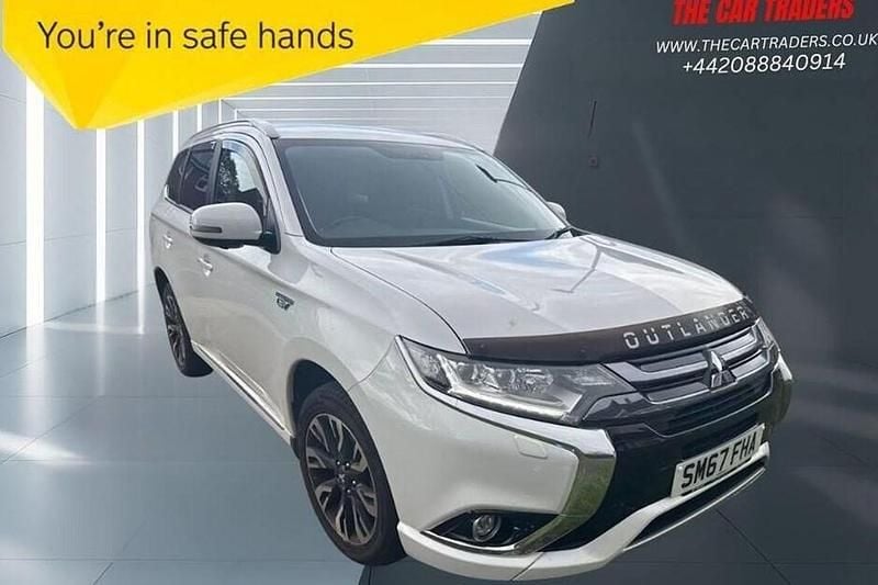 White Used 2018 Mitsubishi Outlander P-HEV SUV | £10,988 (Fair price) - Image 1/1