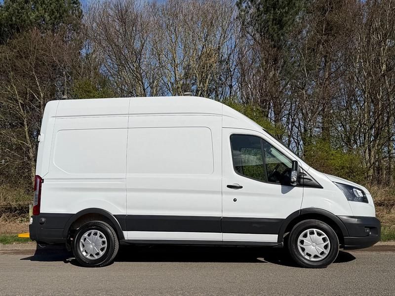 Used Ford Transit 130 HP (95 kW) 2018 White Van