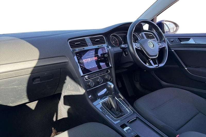 Used VW Golf VII SE 2019 Blue Hatchback