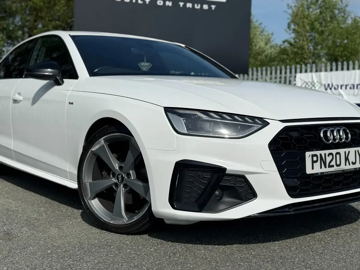 Used Audi A4 Black Edition 150 HP (110 kW) 2020 White Sedan