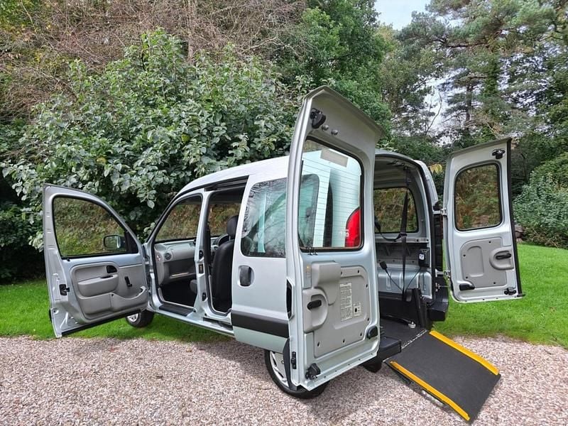 Used Renault Kangoo Authentique 2008 Grey MPV