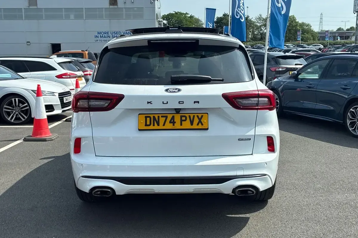 Used Ford Kuga ST-Line X 180 HP (132 kW) 2026 White SUV