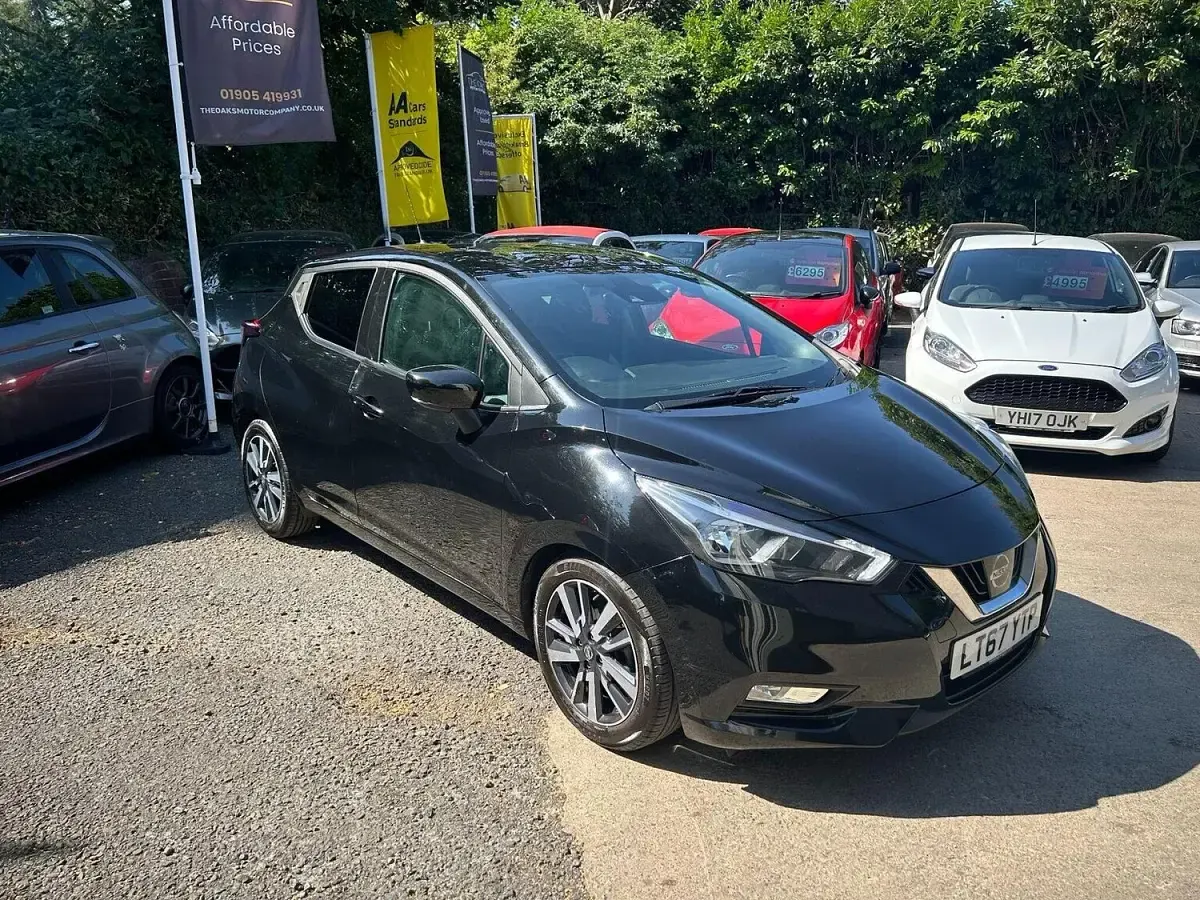 Used Nissan Micra N-Connecta 90 HP (66 kW) 2017 Black Hatchback