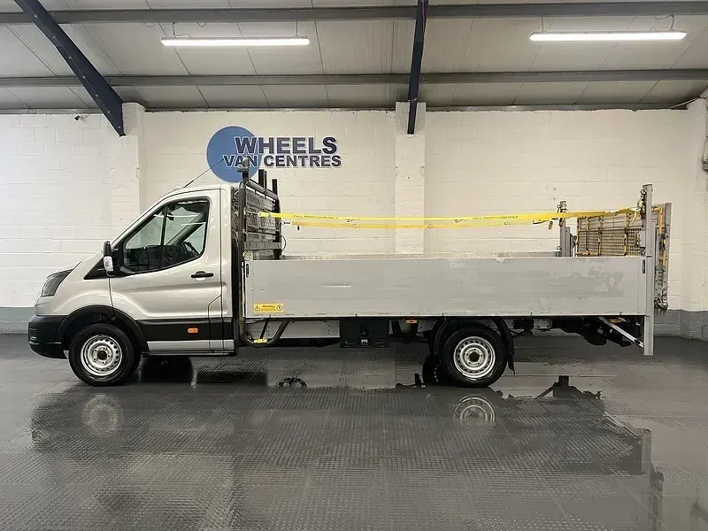 Used Ford Transit S 130 HP (95 kW) 2022 Silver Van