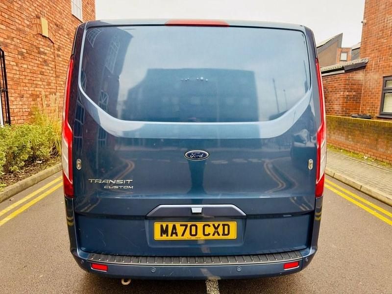 Used Ford Transit Custom Limited 170 HP (125 kW) 2020 Blue Van
