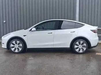 Used Tesla Model Y Long Range AWD 11 kW (15 HP) 2023 White SUV