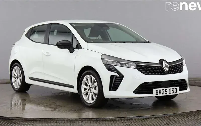 Used Renault Clio Evolution 143 HP (105 kW) 2025 Hatchback