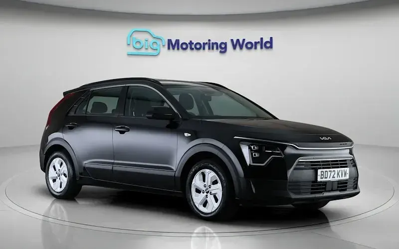 Używany Kia Niro 141 KM (103 kW) 2023 Czarny SUV
