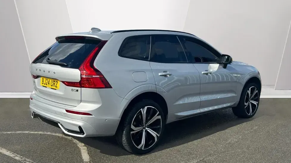 Used Volvo XC60 Ultra 250 HP (183 kW) 2024 Silver SUV