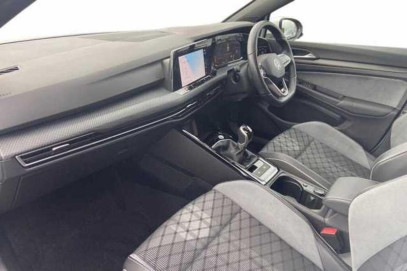 Used VW Golf VIII 130 HP (95 kW) 2023