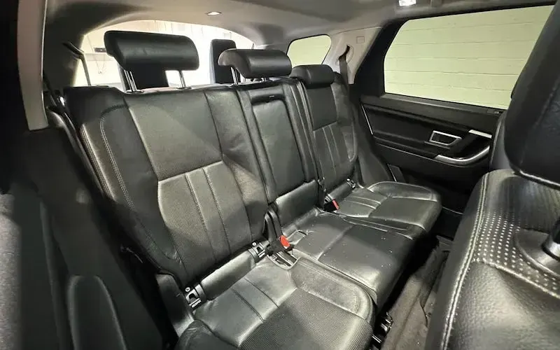 Used Land Rover Discovery Sport SE 180 HP (132 kW) 2016 White SUV