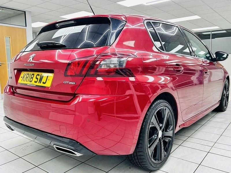 Used Peugeot 308 GT-line 130 HP (95 kW) 2018 Red Hatchback