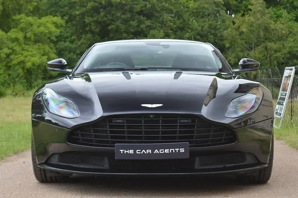 Used Aston Martin DB11 608 HP (447 kW) 2018 Black Coupe