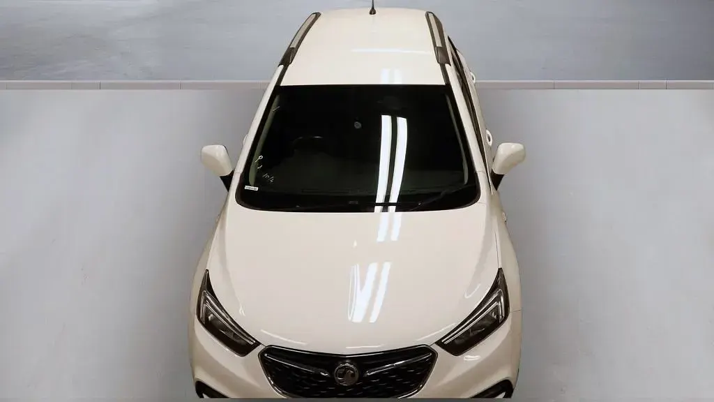 Used Vauxhall Mokka X Design Edition 140 HP (102 kW) 2019 White SUV