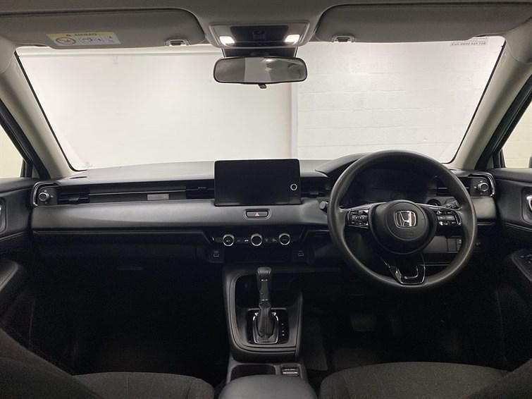 Used Honda HR-V Elegance 131 HP (96 kW) 2022 White SUV