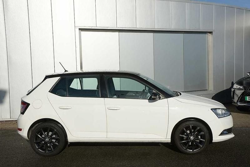 Used Skoda Fabia Colour Edition 70 HP (51 kW) 2020 Candy white black magic pearl effect Hatchback