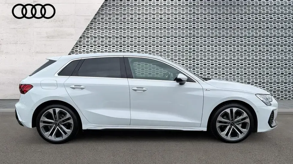 Used Audi A3 S-Line 116 HP (85 kW) 2025 White