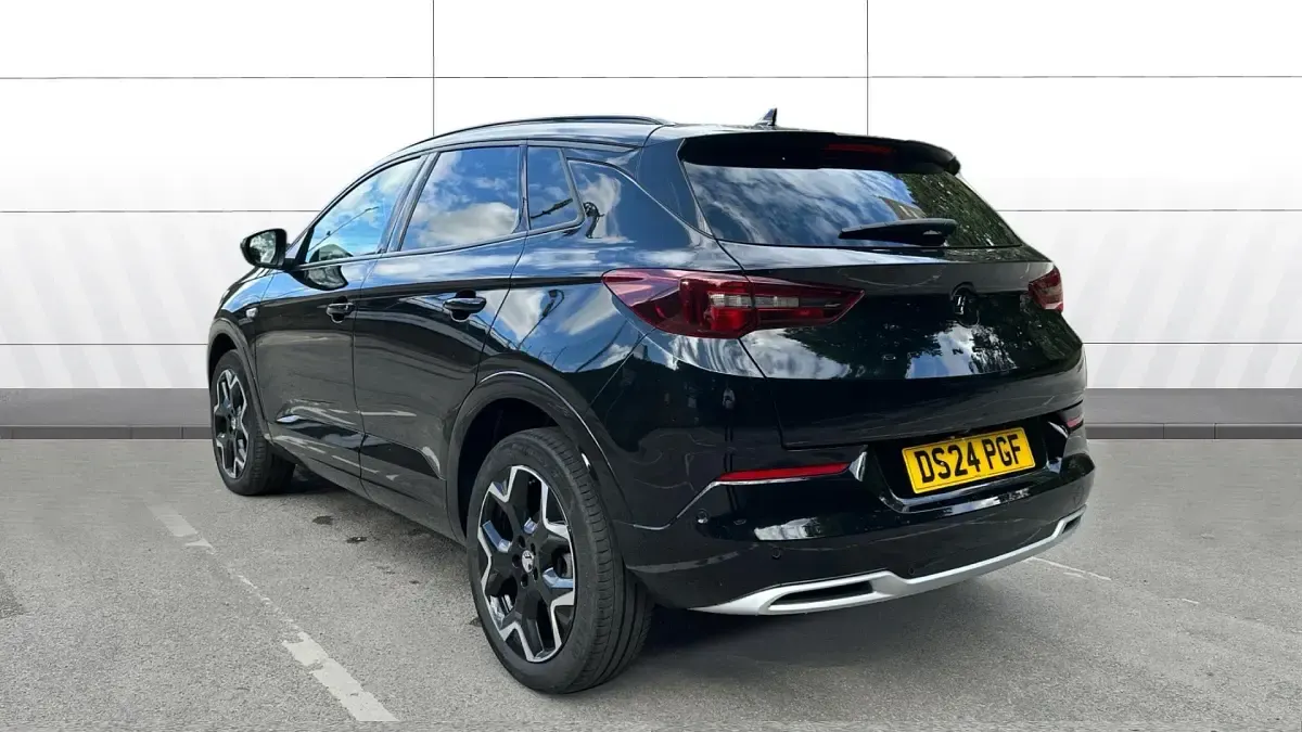 Used Vauxhall Grandland X Ultimate 130 HP (95 kW) 2024 Black SUV