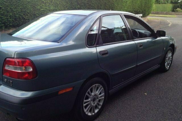 Used Volvo S40 122 HP (89 kW) 2002 Sedan