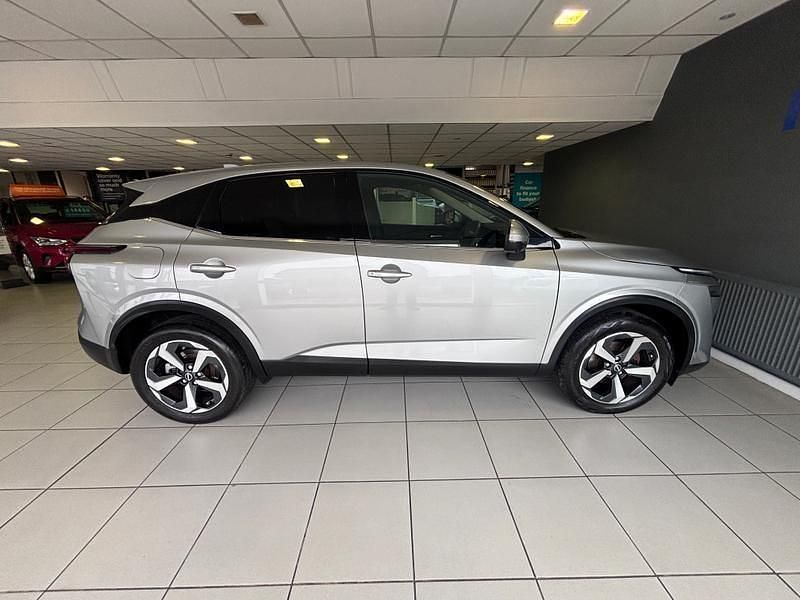 Used Nissan Qashqai N-Connecta 2022 Silver SUV