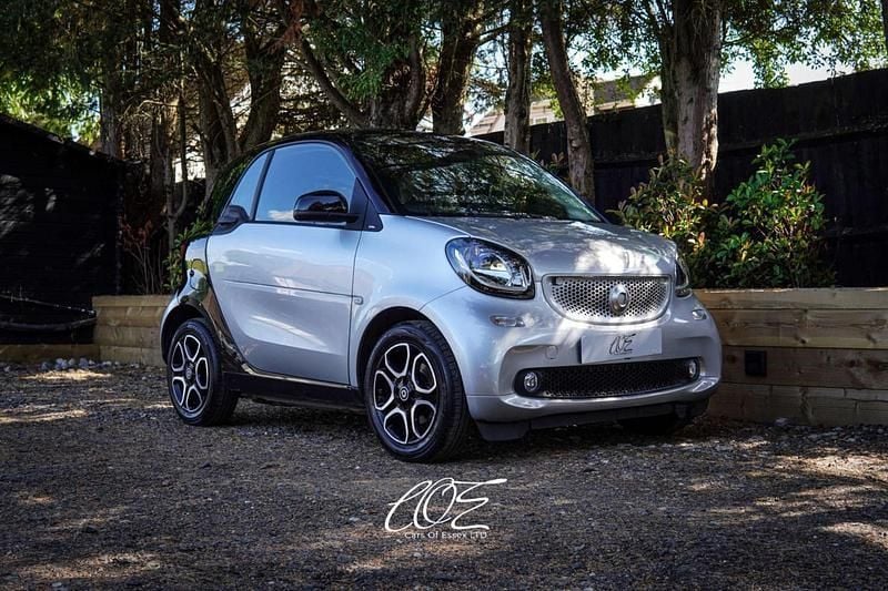 Silver Used 2016 Smart ForTwo Coupé Premium Coupe | £6,995 (Fair price) - Image 1/4
