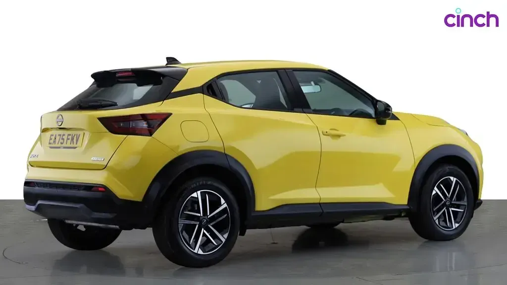 New Nissan Juke N-Connecta 143 HP (105 kW) 2025 Yellow SUV