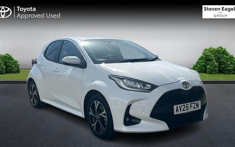 Used Toyota Yaris Hybrid Design 116 HP (85 kW) 2026 Hatchback