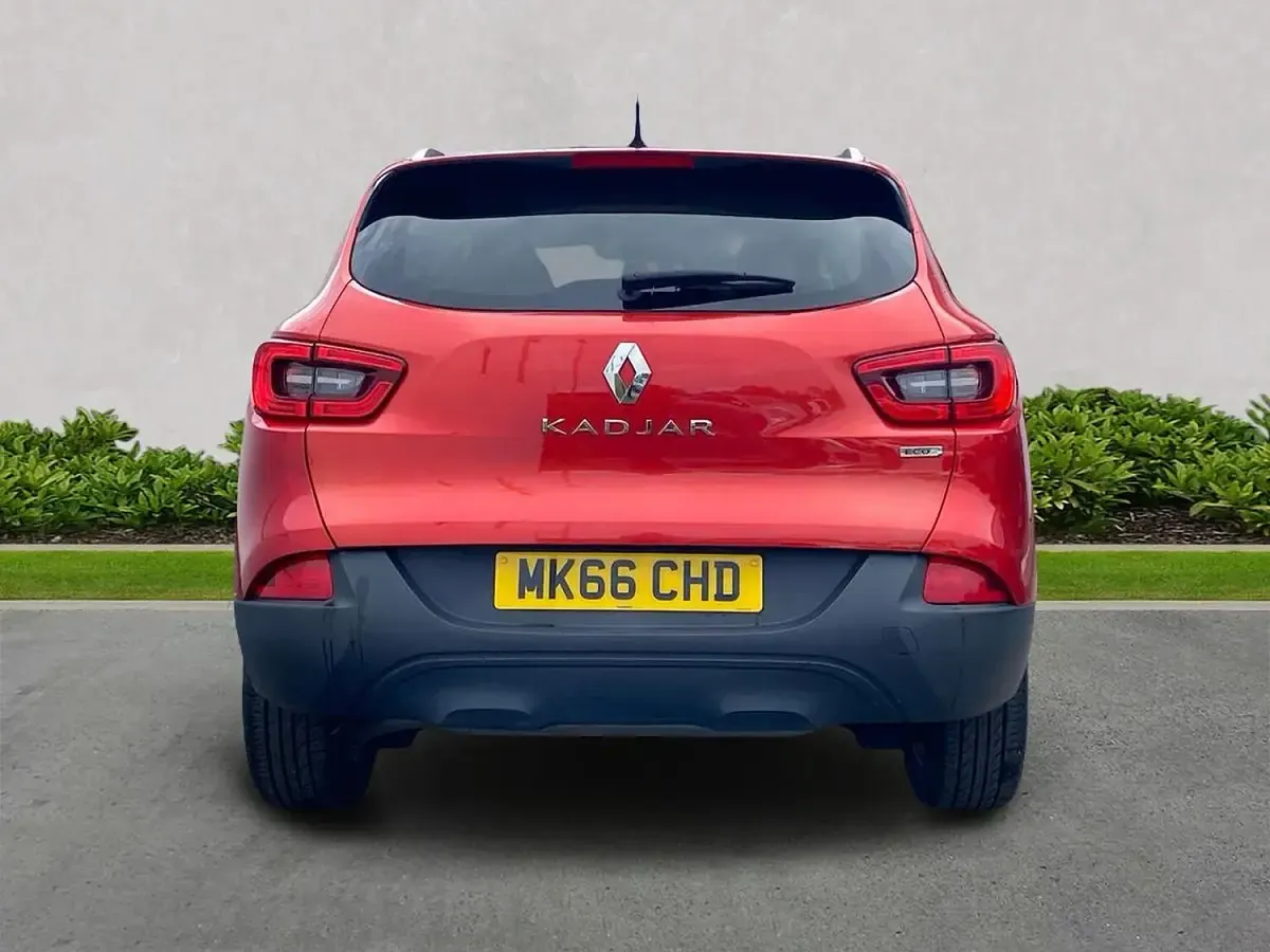 Usado Renault Kadjar Dynamique 110 HP (80 kW) 2016 Vermelho SUV