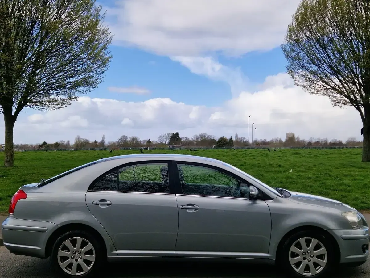 Used Toyota Avensis 2008 Silver Hatchback