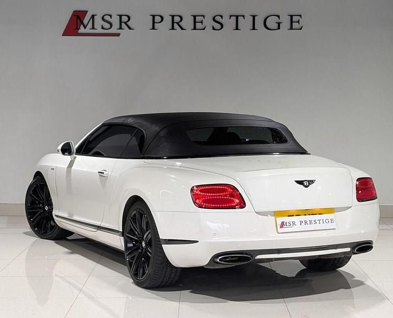 Used Bentley Continental GT Convertible 625 HP (459 kW) 2013 White Cabriolet