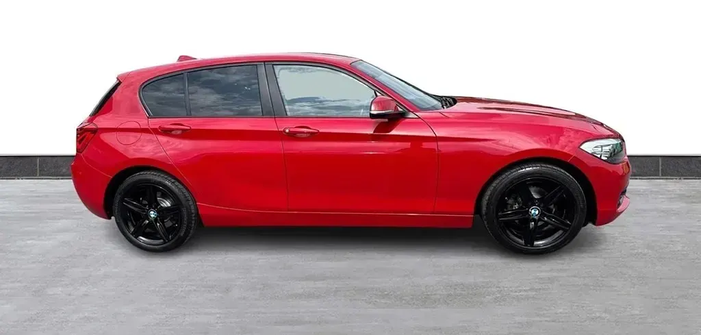 Used BMW 116 Sport Line 2016 Race red Hatchback